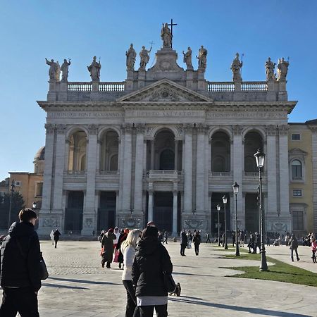 Casa Su Colosseo San Giovanni Rome Exterior photo